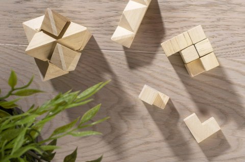 Zestaw trzech układanek TRICKY