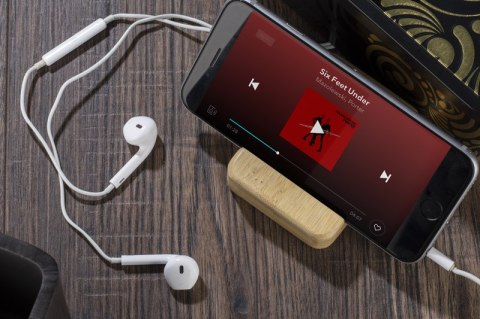 Bambusowy stojak na telefon TILE